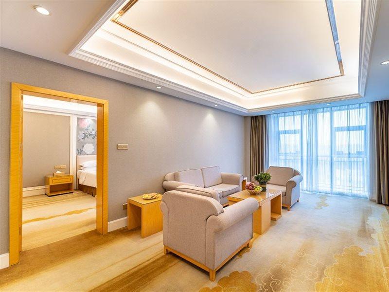 Vienna International Hotel Hangzhou South Railway Station Екстер'єр фото